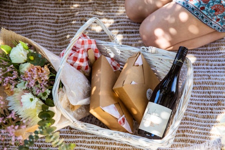 Audrey Wilkinson Winery Premium Picnic Among the Vines - Agnew Wines