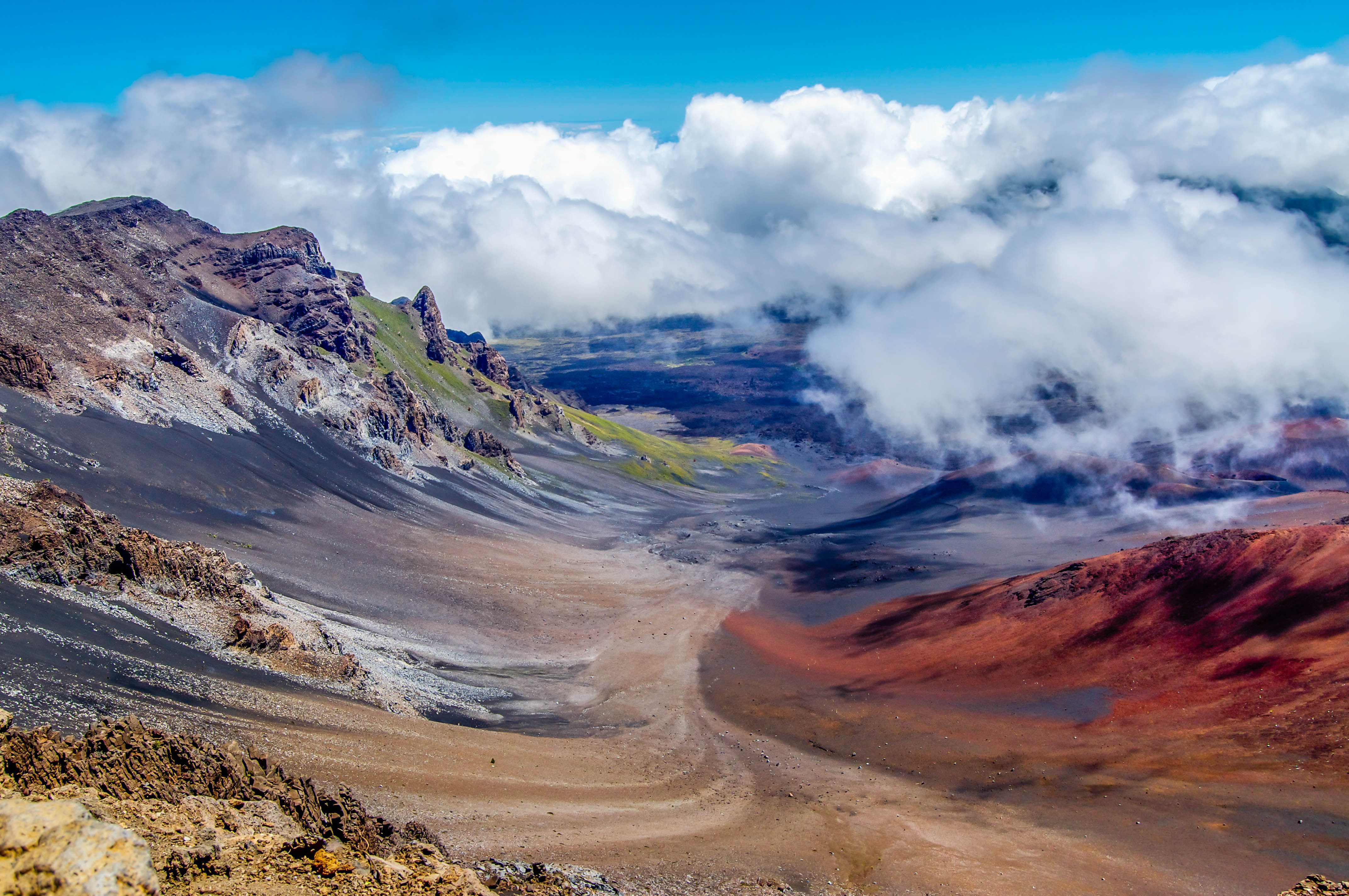 The beautiful colours seen in the massive volcanic crater at Haleakala National Park on the island of Maui, Hawaii