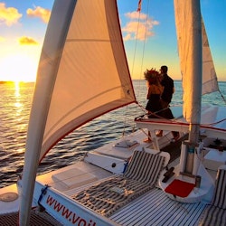 Moorea Private Sailing Cruise on the Taboo