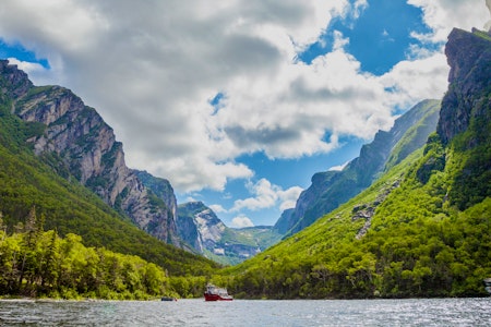 Western Brook Pond Fjord Boat Tour , Gros Morne National Park, Newfoundland and Labrador Tourism