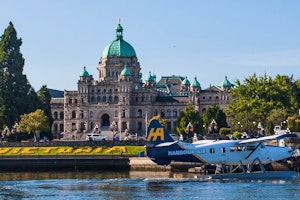 Victoria & Butchart Gardens with Whales | One-Way Floatplane image 1