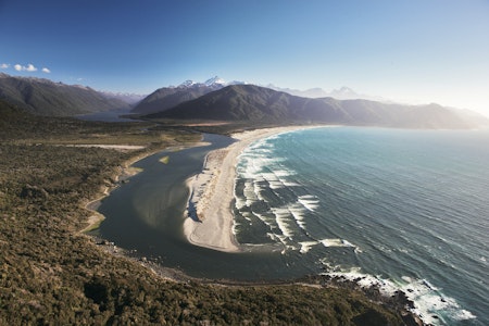 Four Day Hollyford Guided Walk