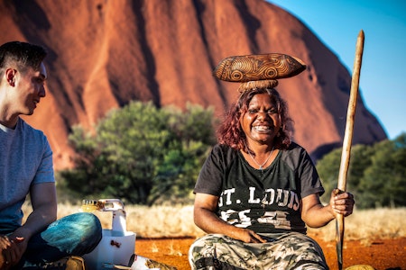 Makuru Art Dot Painting Workshop - Tourism Australia