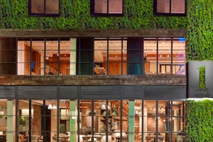 1 Hotel Central Park image 1