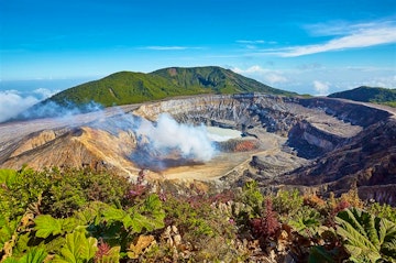 Poas Volcano, Doka Coffee Plantation & La Paz Waterfall Gardens