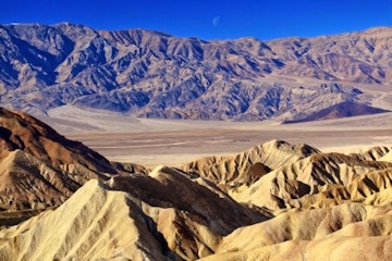 Las Vegas to Death Valley National Park (140 miles)