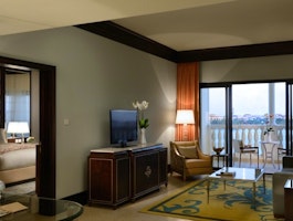 Executive Suite & Executive Club Suite