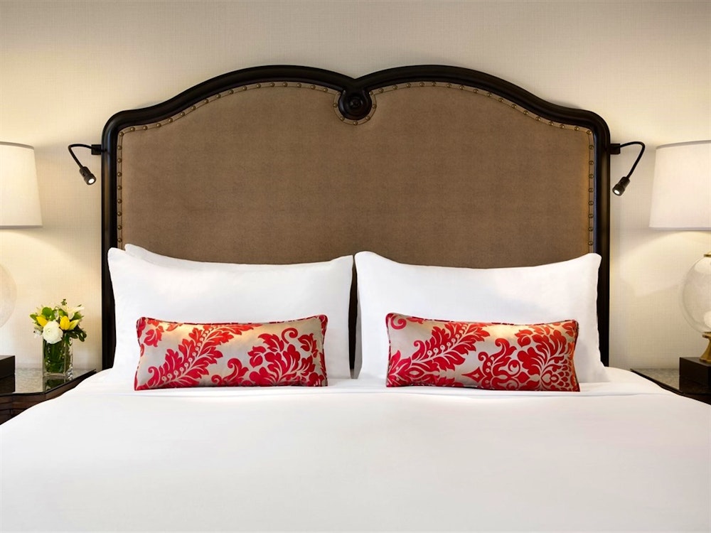 Fairmont Mountain View Room