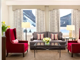 One Bedroom Suite Lake View