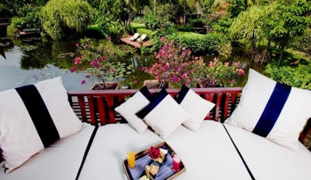 Club Lagoon Room