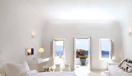 Honeymoon Suites