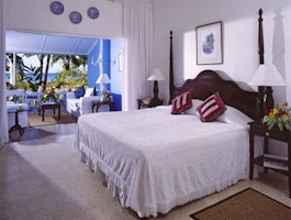 Deluxe Verandah Suites