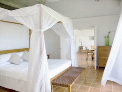 One Bedroom Como Suite