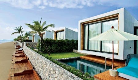 Beachfront Pool Villa