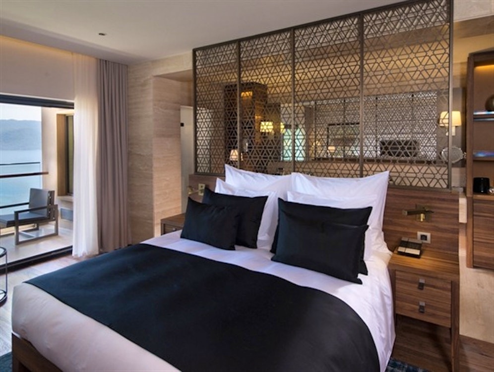 Deluxe Room Mountain/Sea View