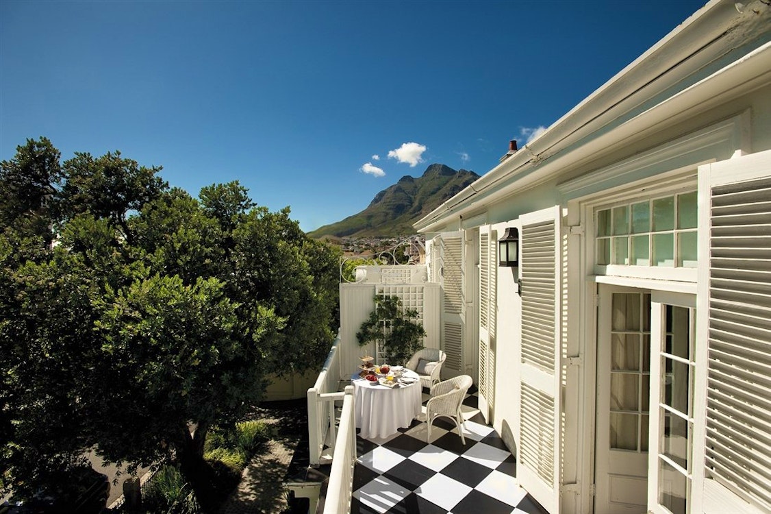 Luxury Room With Balcony at Cape Cadogan