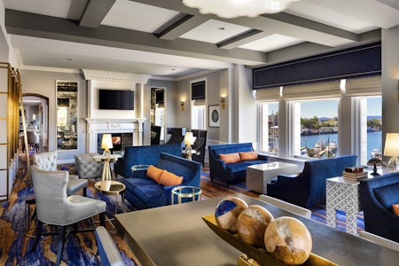 Fairmont Gold Lounge