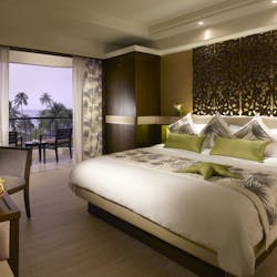 Deluxe Seafacing Room at Golden Sands Resort by Shangri-La