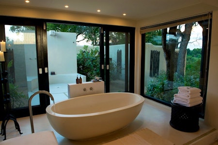 Villa Suite Bathroom at Lion Sands Ivory Lodge, South Africa