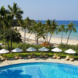Pool at Mauna Kea Beach Hotel, Hawaii
