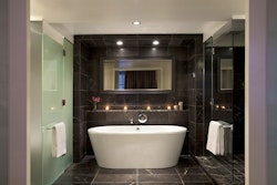 Deluxe Room Bathroom at Rosewood Hotel Georgia