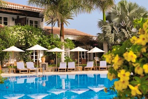 Seaside Grand Hotel Residencia image 1