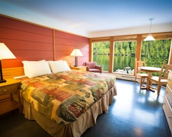 Lodge Room - Photo by Cael Cook