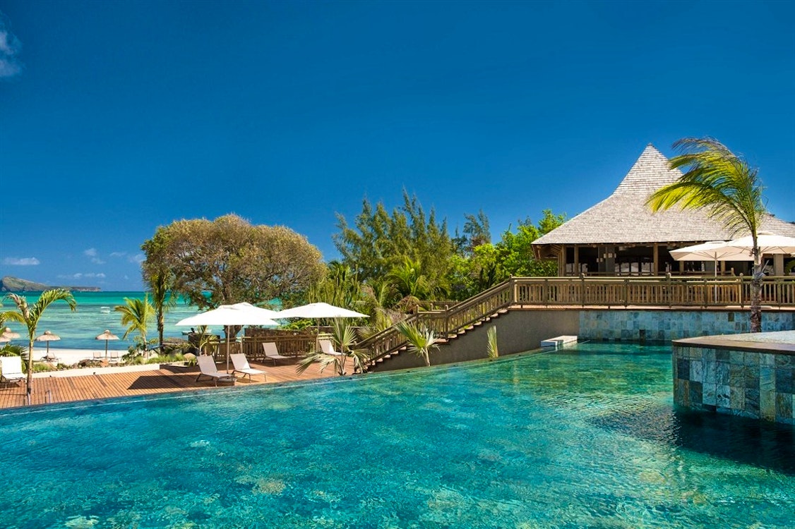 Main Swimming Pool at Zilwa Attitude 