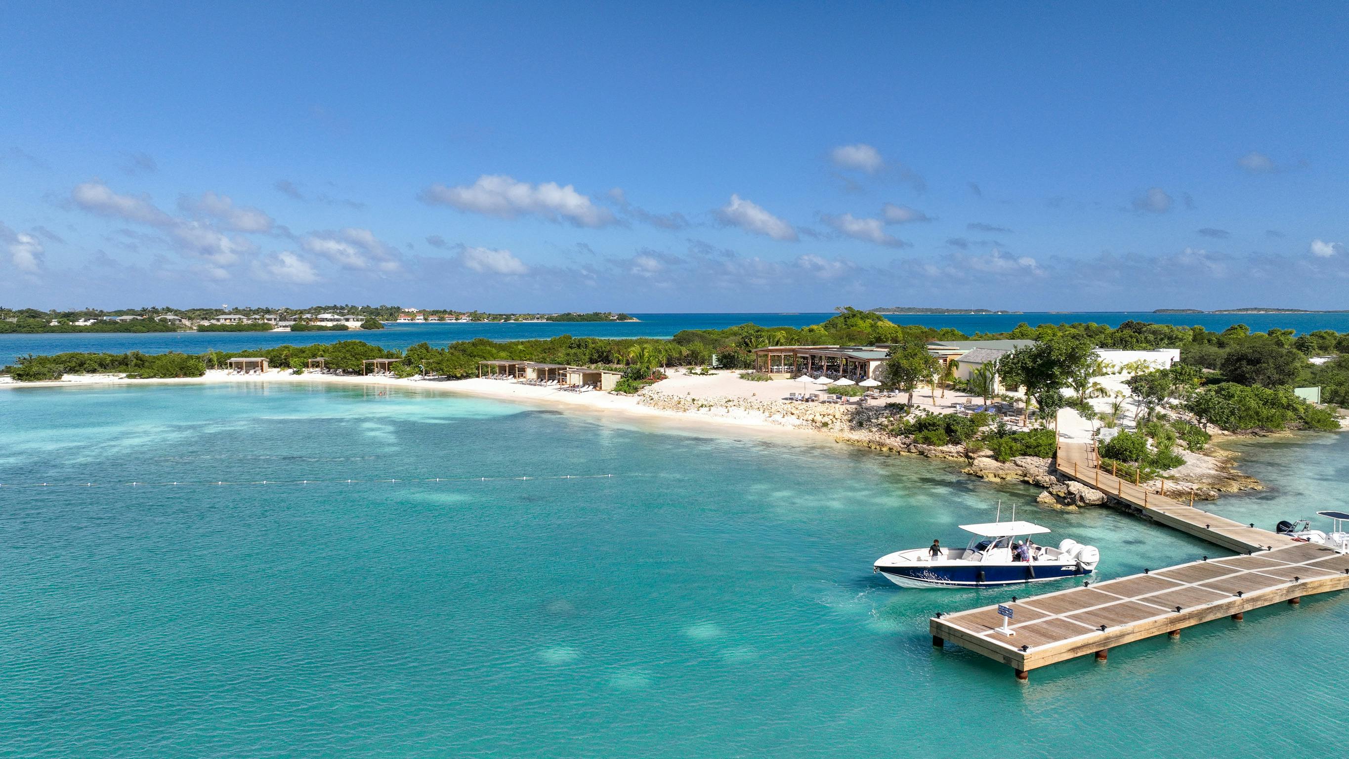 The Hut, Little Jumby dining 