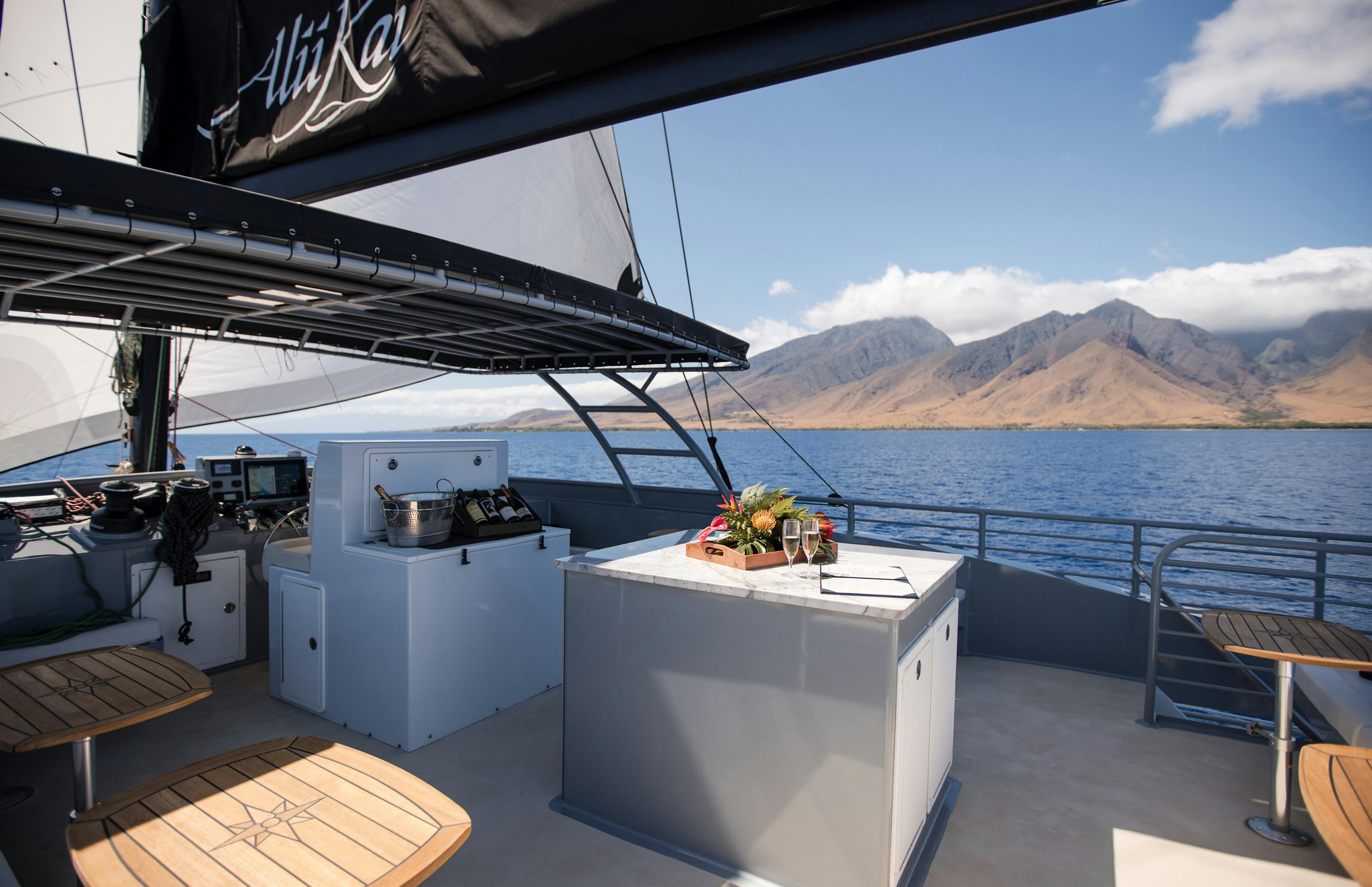 Molokini Deluxe Snorkel Sail - Top Deck