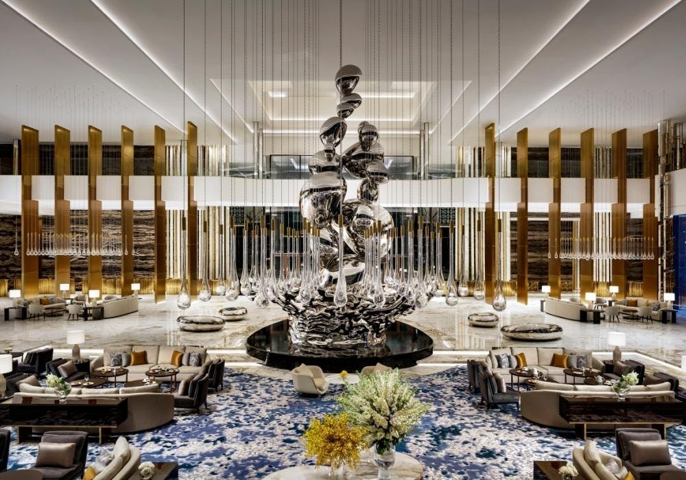 Atlantis The Royal Droplets Statue