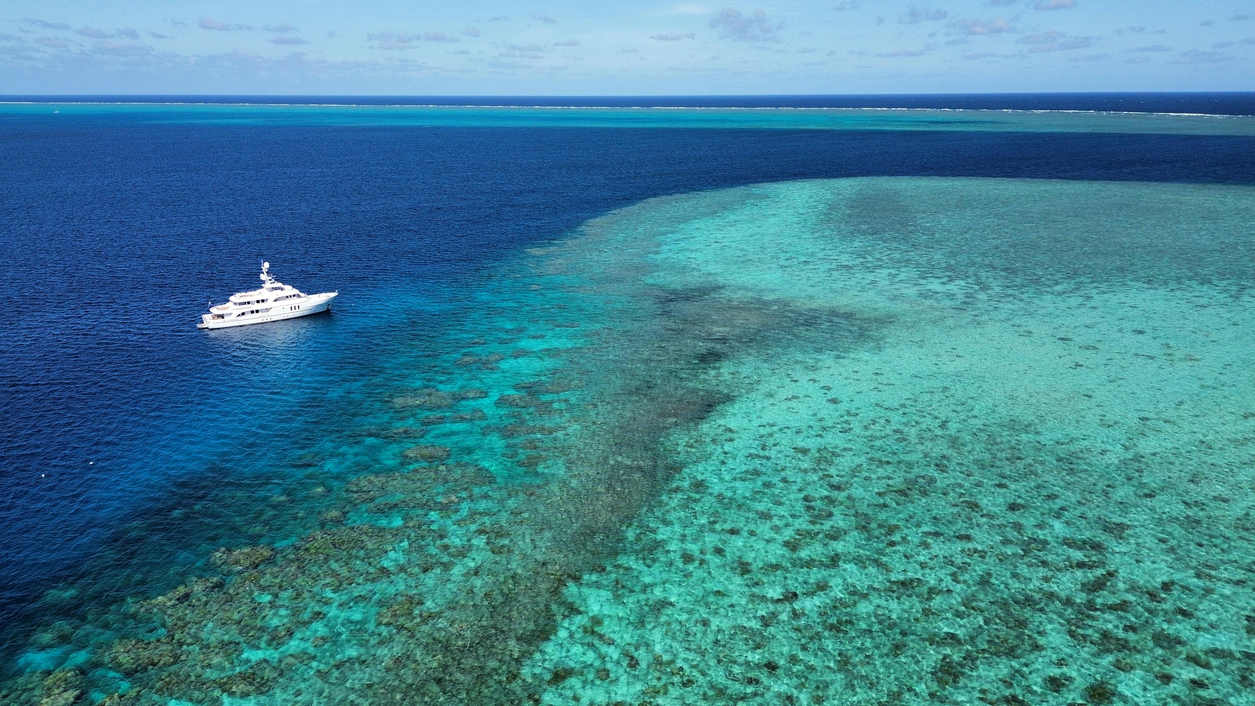 Luxury Superyacht Charters in the Whitsundays