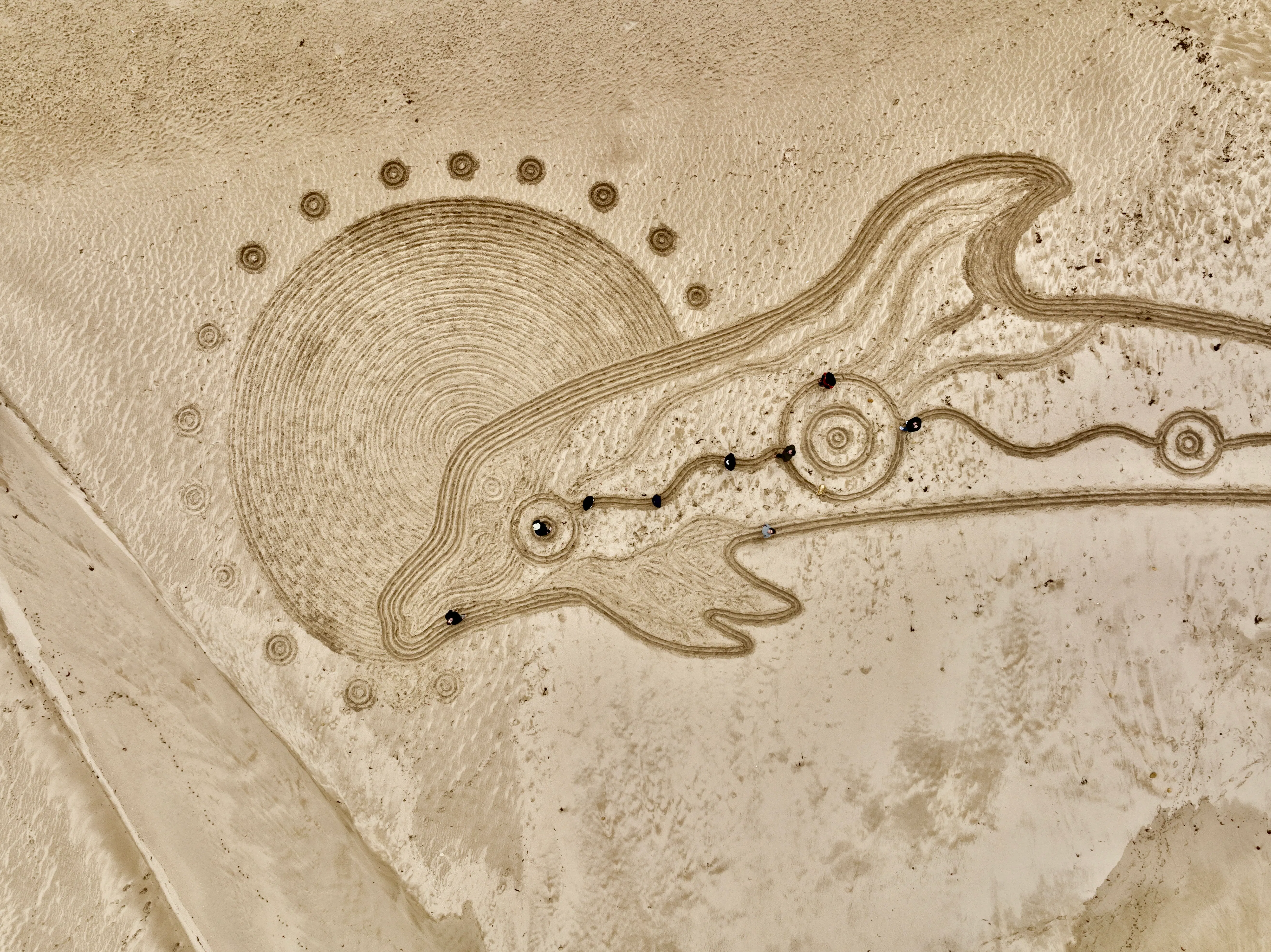 Credit Localing_Aboriginal sand art Masterclass