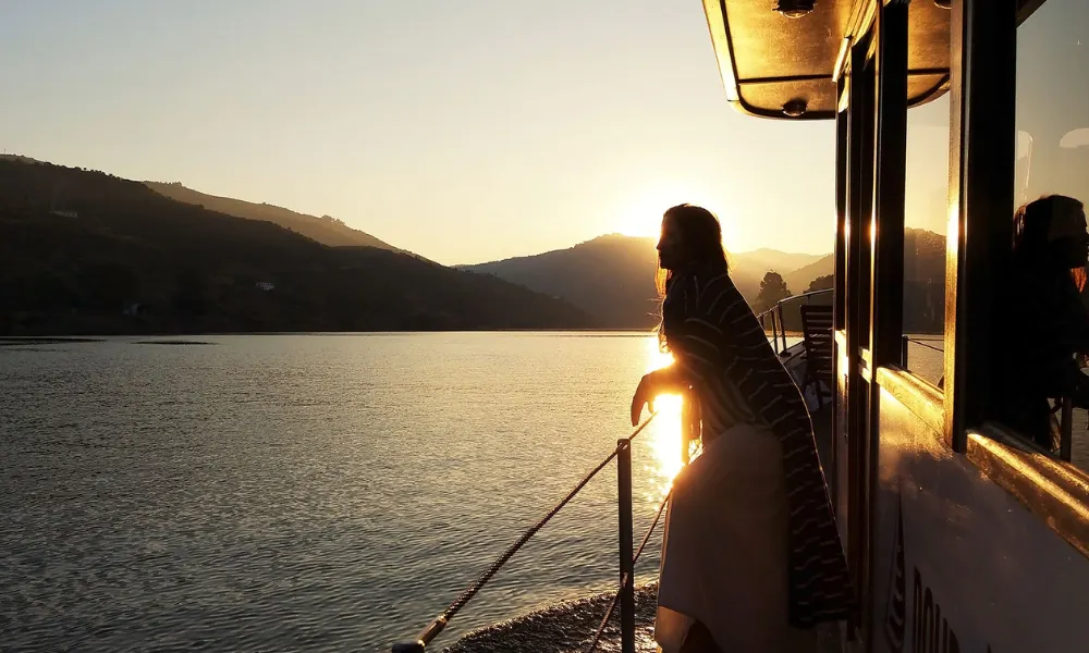 Vintage Sailing Boat Tour with Wine Tastings & Winery Visits