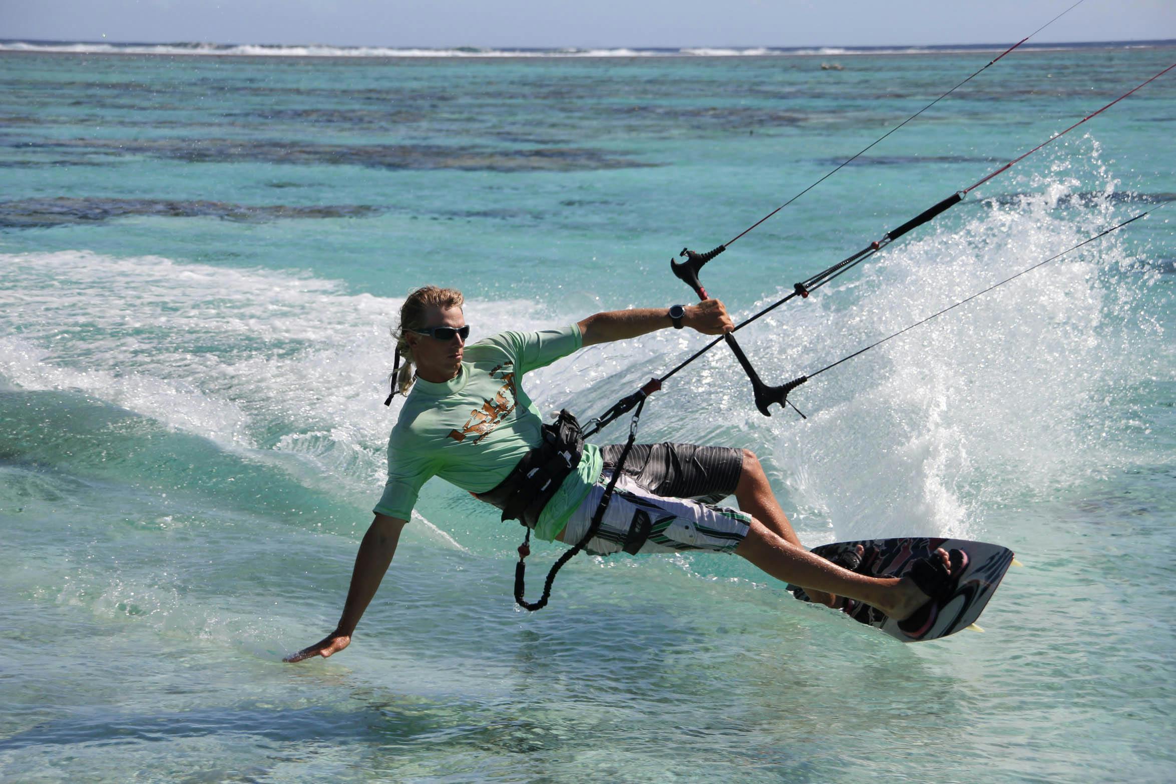 Bora Bora Private Kite Surf Lesson