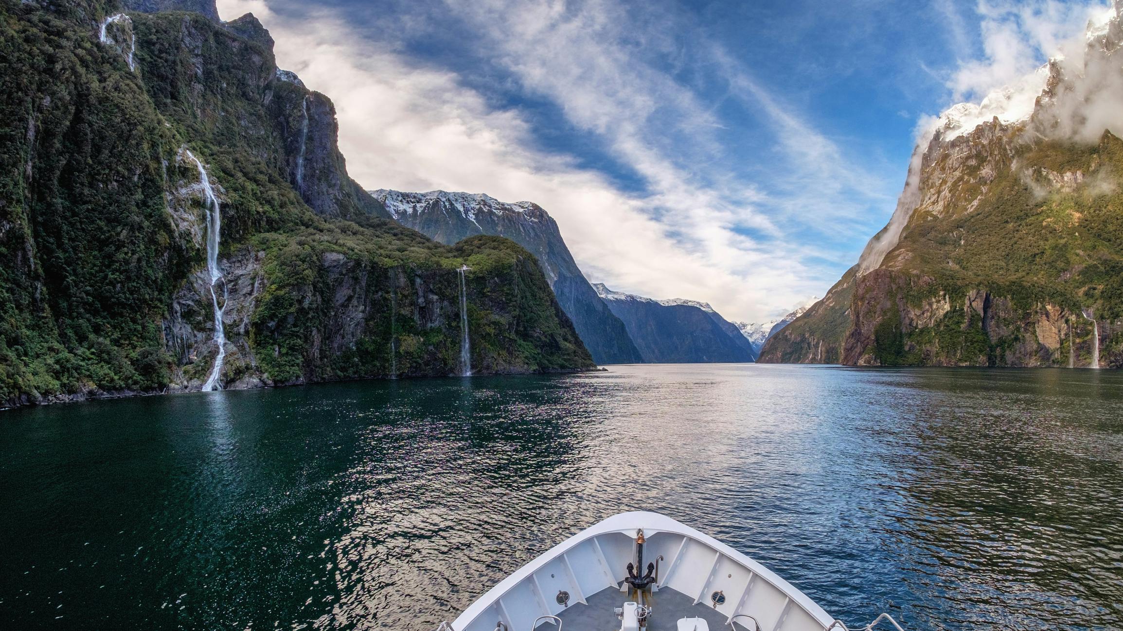 Small Boat Milford Sound Cruise 