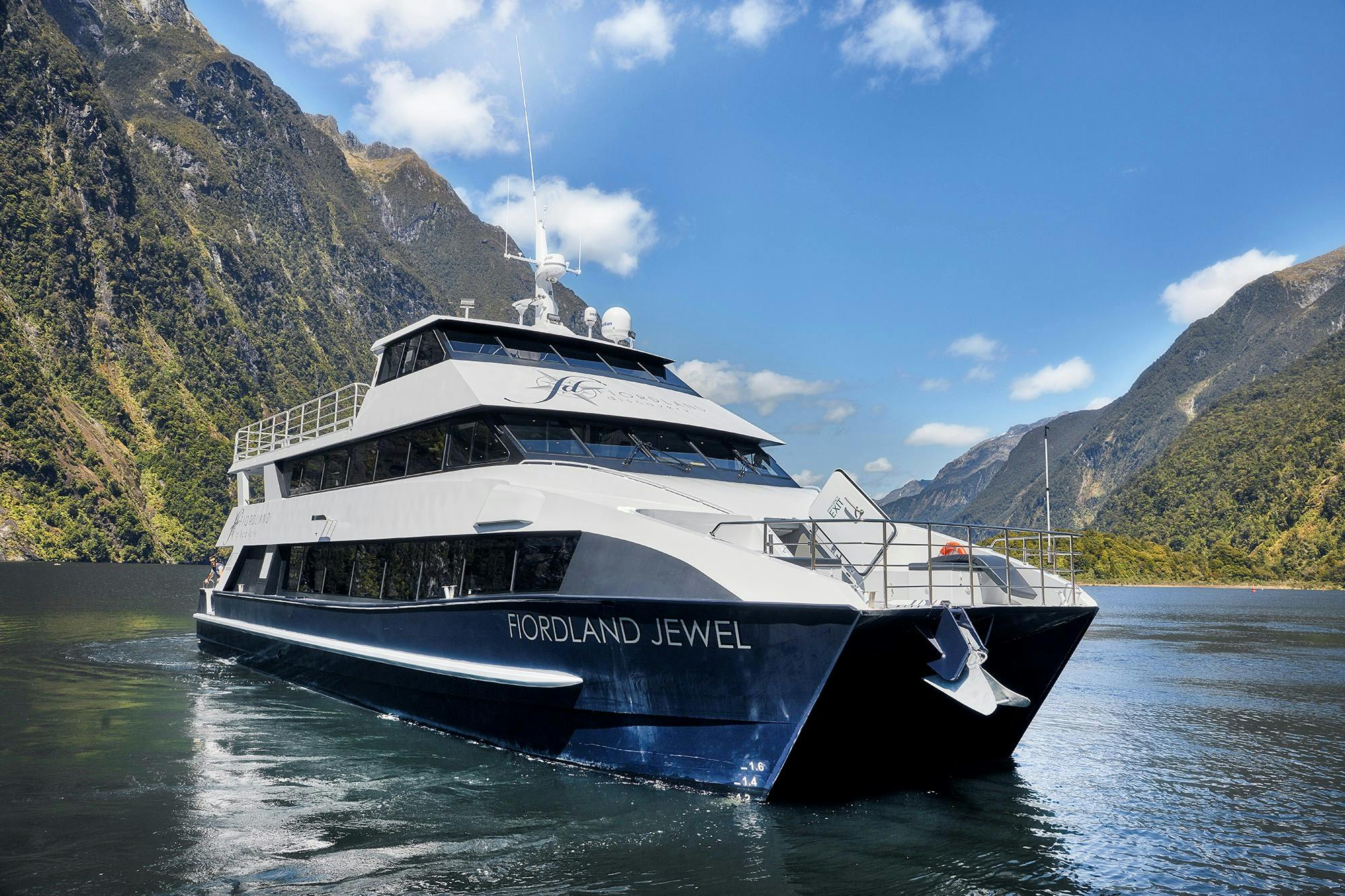 Fiordland Discovery Milford Sound Overnight Cruise
