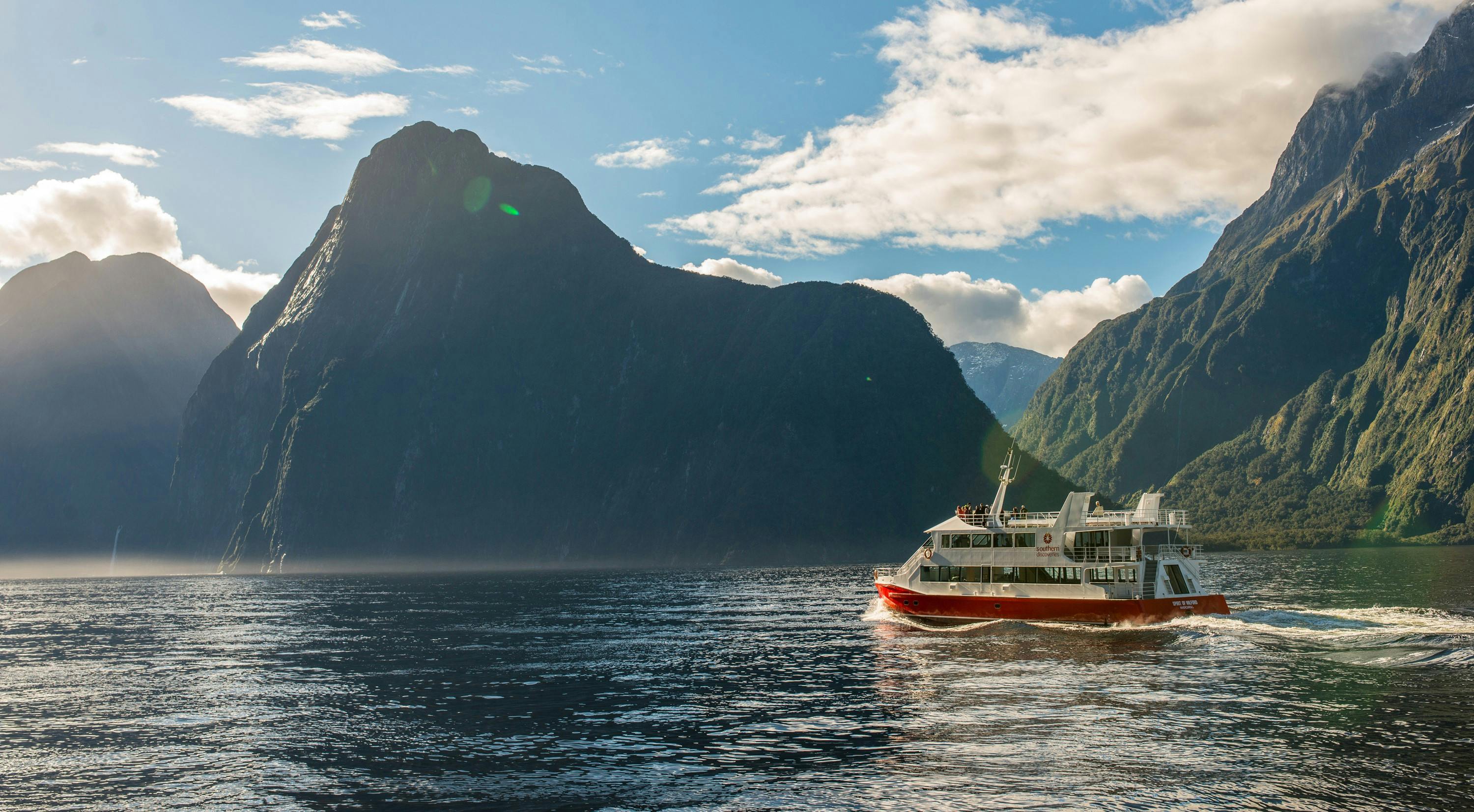 Full Day Milford Sound Nature Cruise image 1