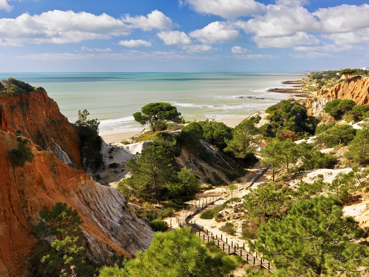 Pine Cliffs beach