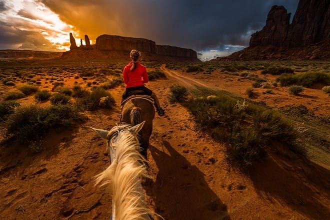 Monument Valley Jeep Tour plus Horseback Ride