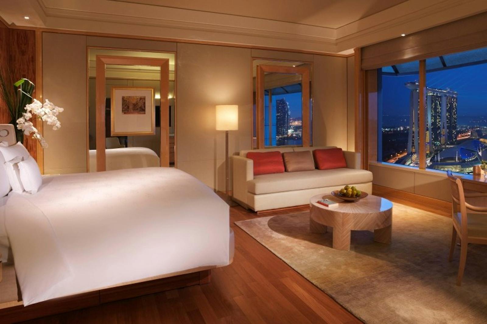 The Ritz-Carlton, Millenia | Luxury Hotel in Singapore | Inspiring ...